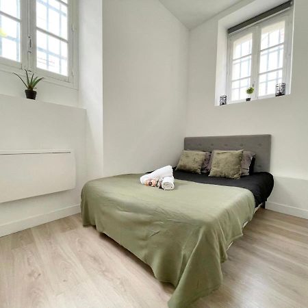 Bleu Persan - Sens Centre - Netflix Apartment Екстериор снимка